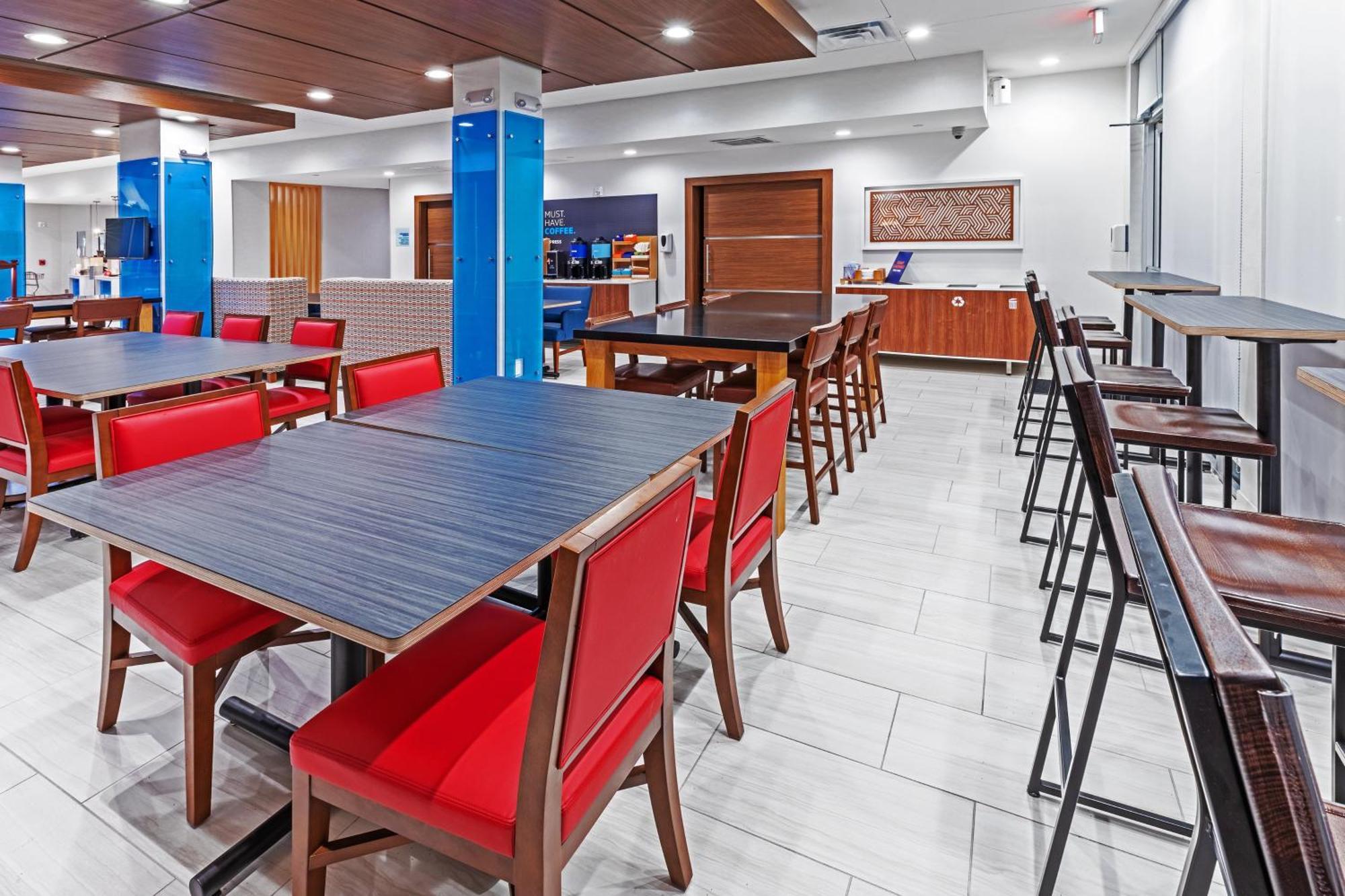 Holiday Inn Express & Suites - Stafford Nw - Sugar Land By Ihg Exterior foto